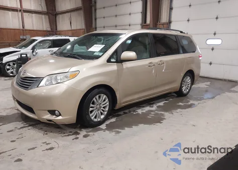 2011 Toyota Sienna Xle V6 from USA, damaged, VIN 5TDYK3DC5BS038231